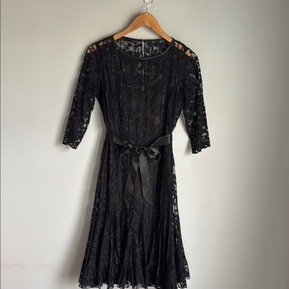 Rickie Freeman for Teri Jon 3/4-Sleeve Lace Overlay Cocktail Dress 4 - Picture 2 of 15